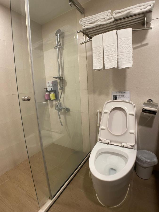 Bonjour Hotel Тайчжун Экстерьер фото